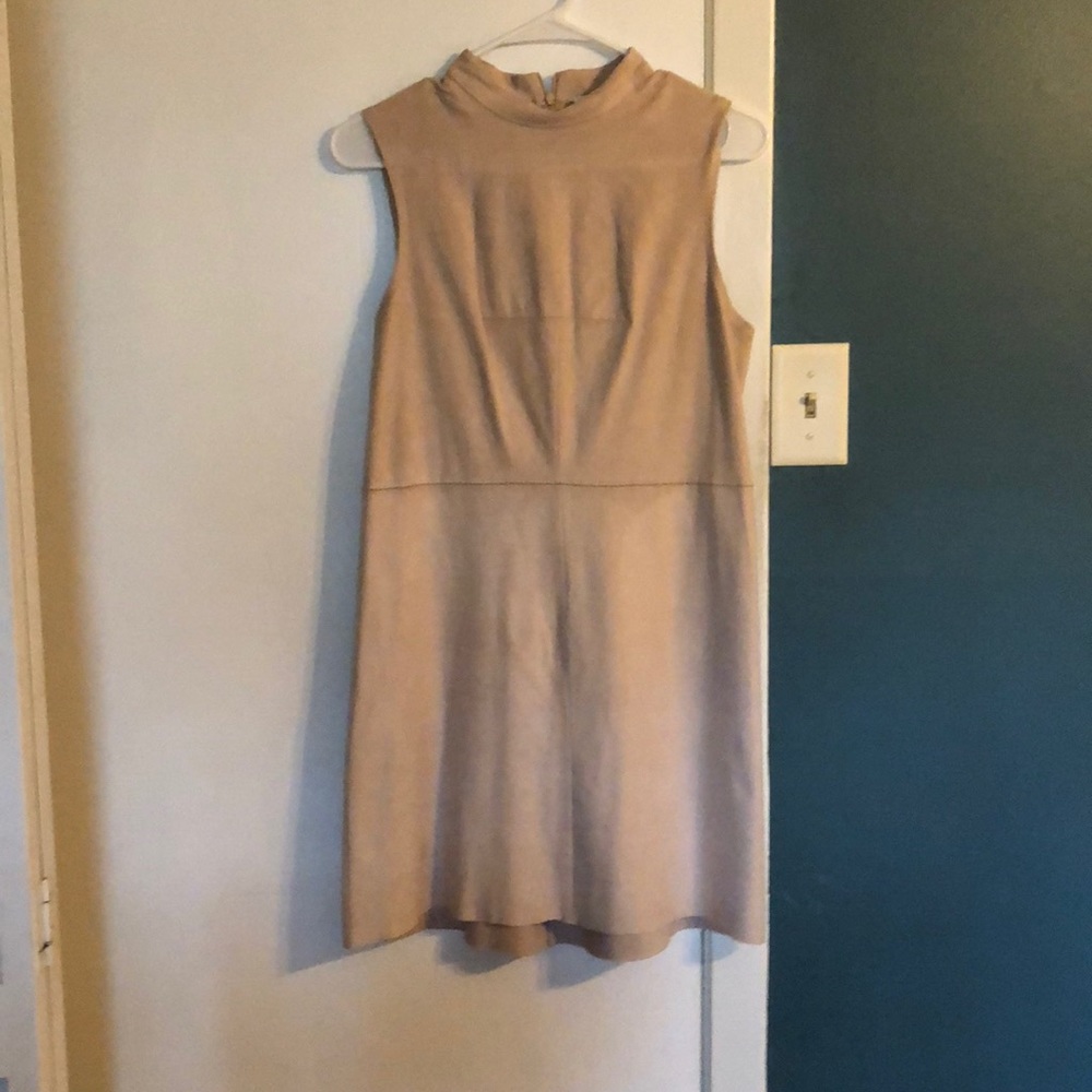 Women’s dress